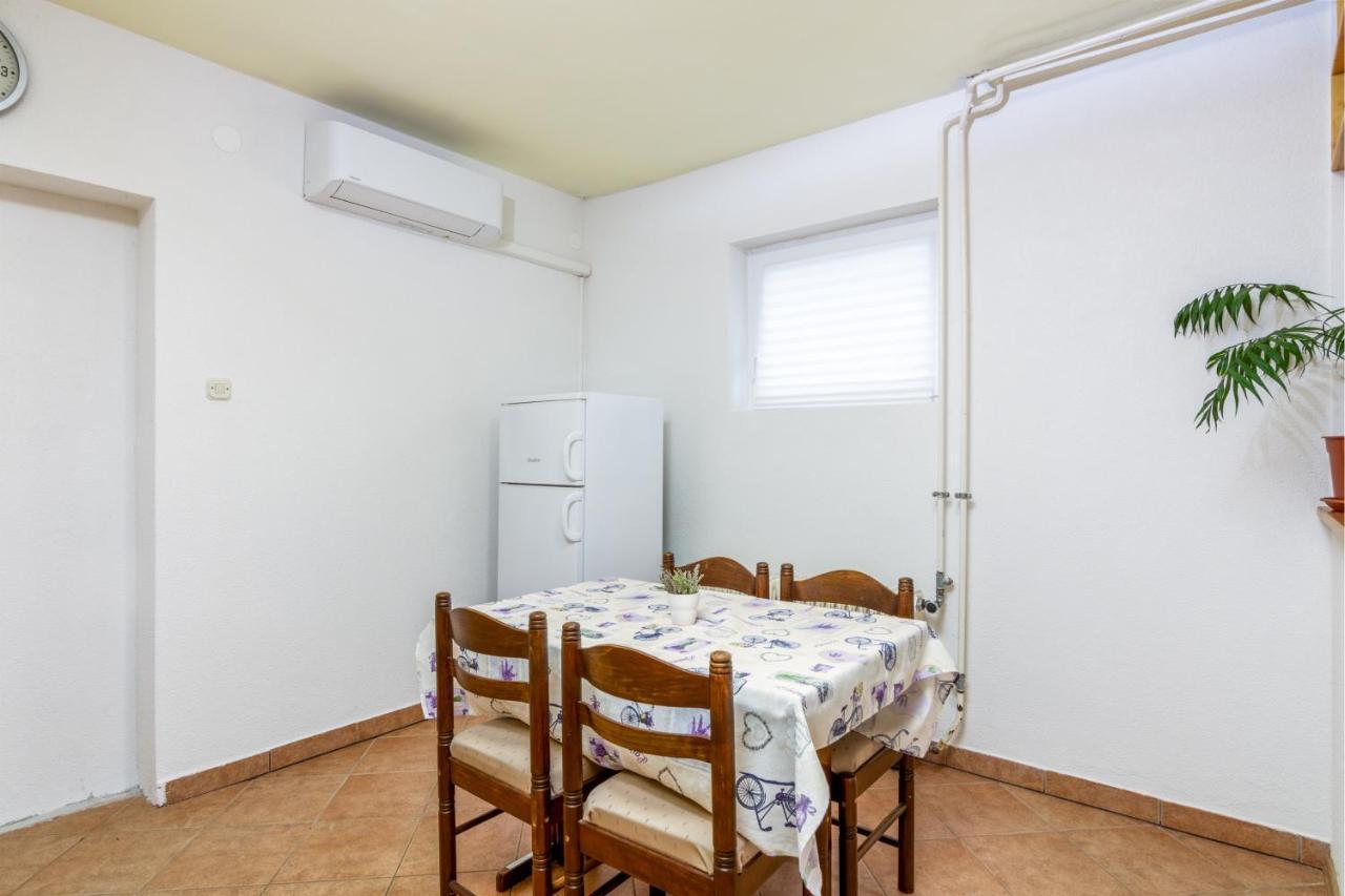 Apartment Buzet 17562A מראה חיצוני תמונה